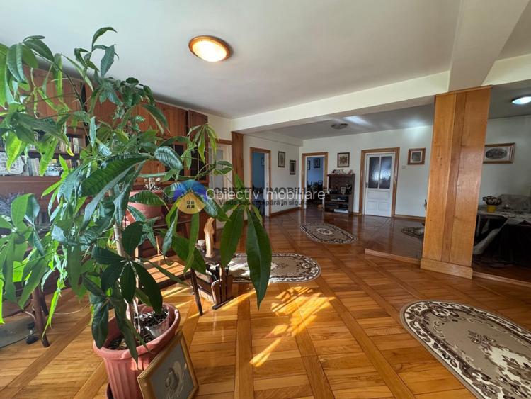 Vila + teren de vanzare cu priveliste panoramica – vis a vis de statuia Ursulet - 18