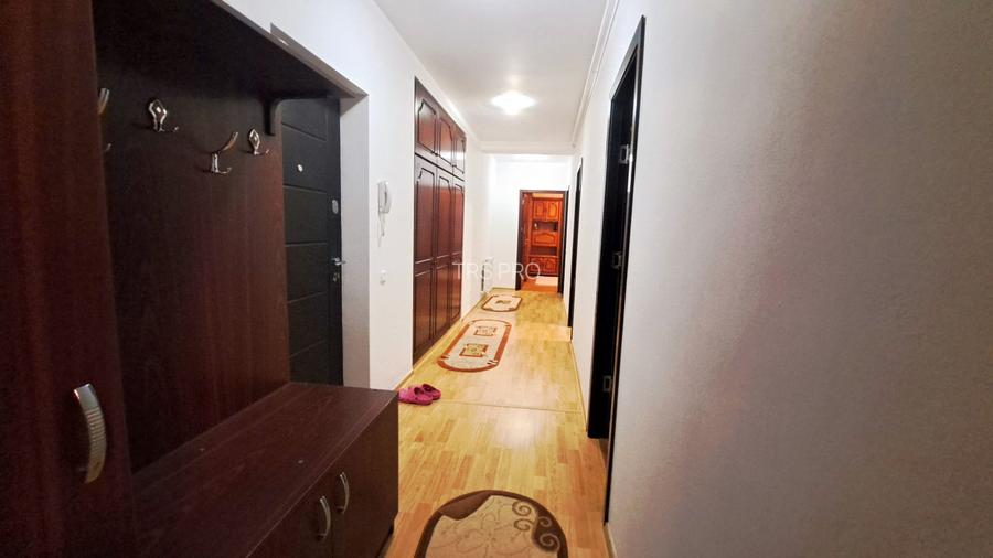 Apartament 3 camere decomandate de inchiriat, str Florilor Floresti, GARAJ  - 3