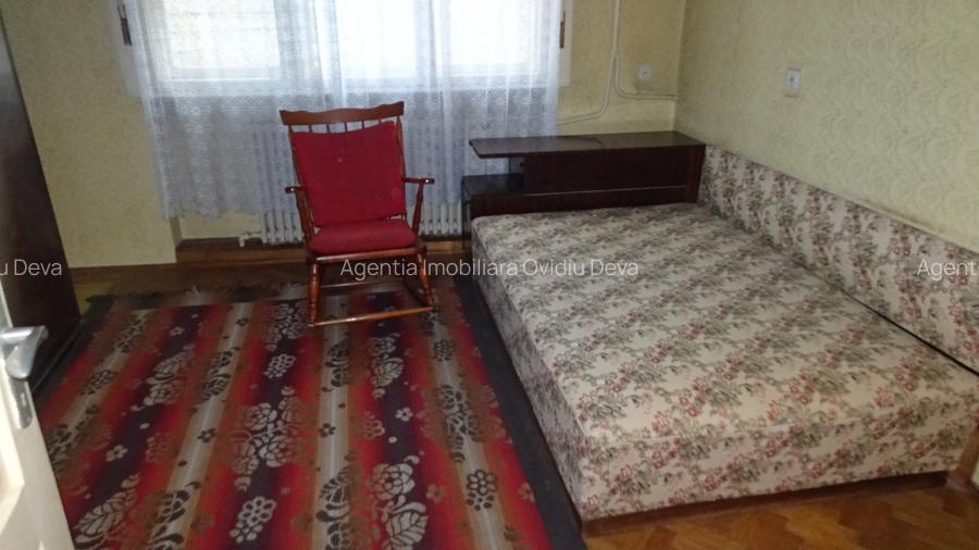 Vand apartament cu 4 camere cu garaj si beci in duplex in Deva, - 4