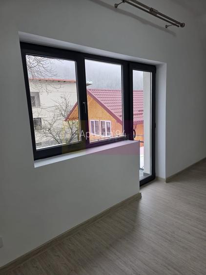 Vila de vanzare cu 6 camere in Sinaia - 39