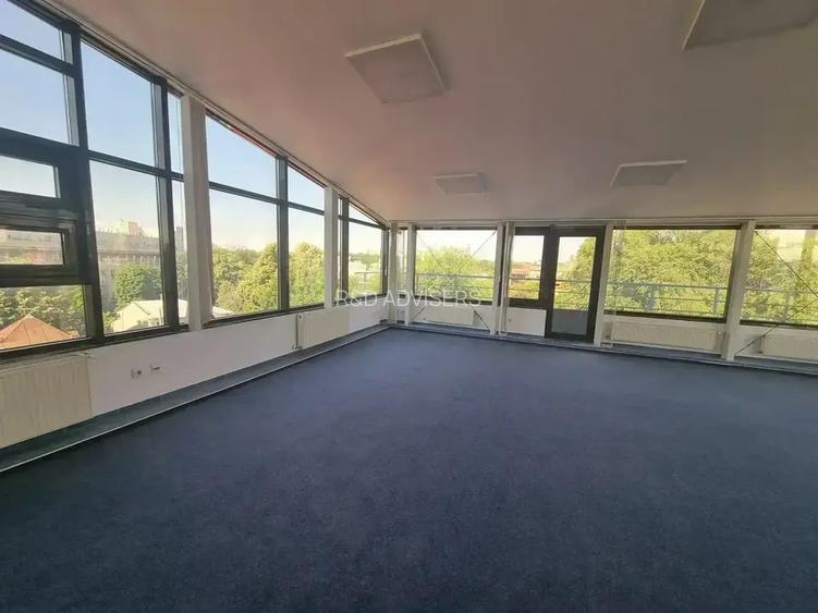 Cladire Birouri Pretabil Clinica Medicala 30 locuri de parcare - 12