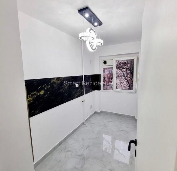 2 camere piata resita etaj 2 - 5