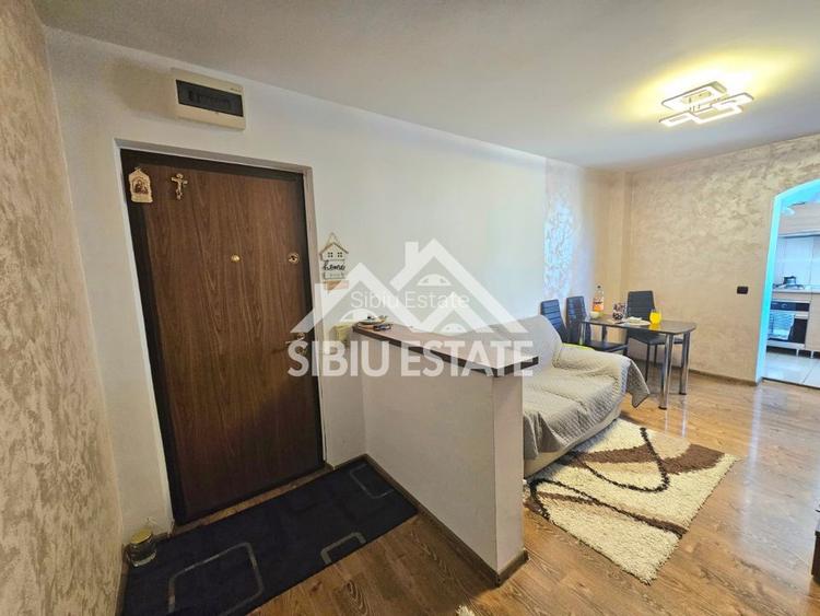 Apartament 3 camere In Sibiu, strada Siretului - 12
