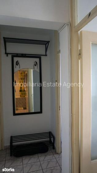 Garsoniera Dristor, bloc stradal, 4 minute de metrou, mobilată si utilată modern - 12
