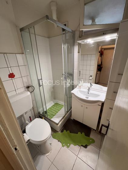 Garsonieră decomandată cu centrala proprie si AC- Zona Carol - 7