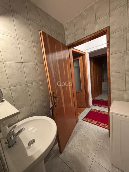 Proprietar vand apartament 3 camere, parter inalt, zona linistita   - 5