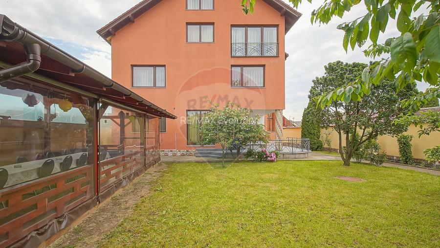 VILA SANNE – 10 camere, teren 1300 mp, Hălchiu - 14