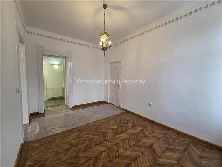 Apartament superb renovat in Centrul Istoric Brasov - 27