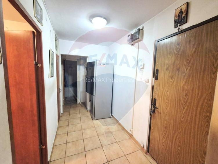 Apartament de vanzare decomandat metrou Crangasi - 7