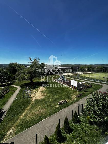 Apartament 2 camere decomandat – Micro 7 | Etaj 2 | Balcon | Panoramă - 3