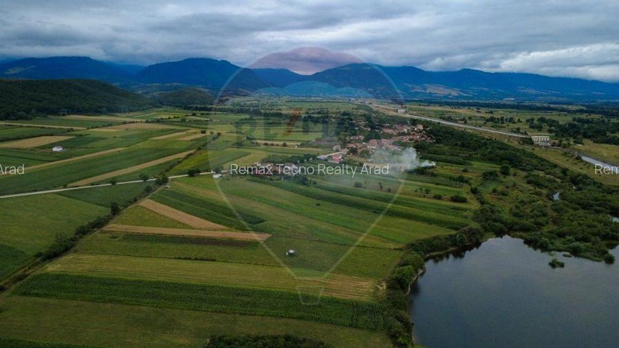 Teren superb Unciuc / jud.Hunedoara - 12