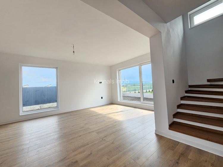 Casa individuala cu patru camere, Primaverii, Sanpetru - 3