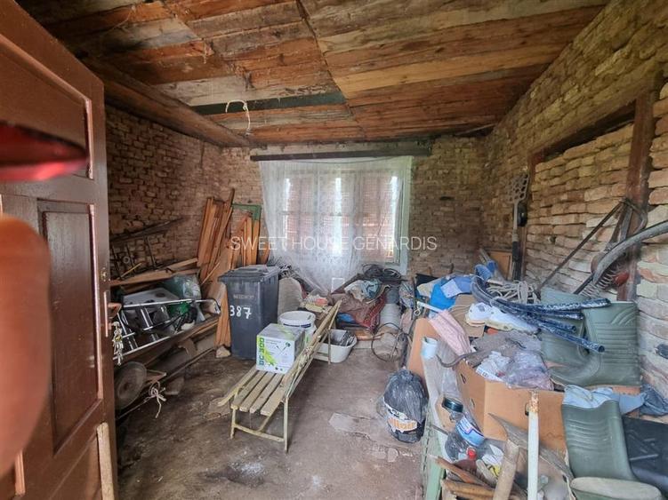 Casa de vanzare cu 3 camere in Jibert judetul Brasov - 20