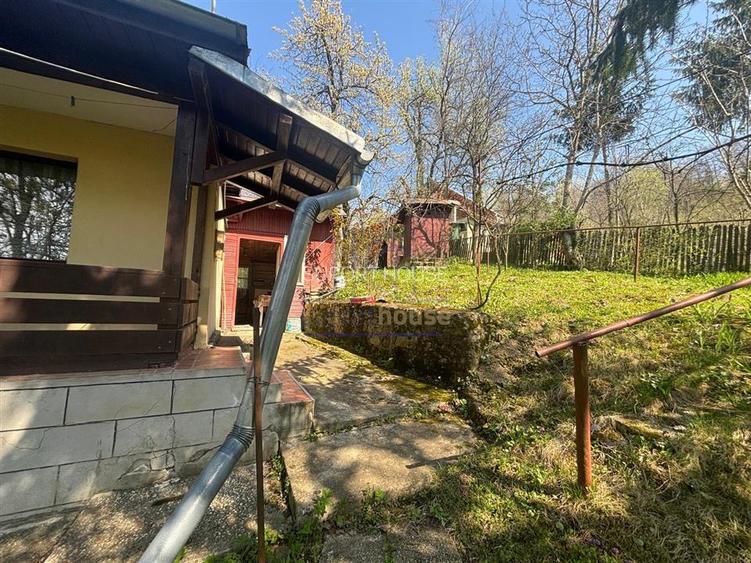 Casa cu teren - 2