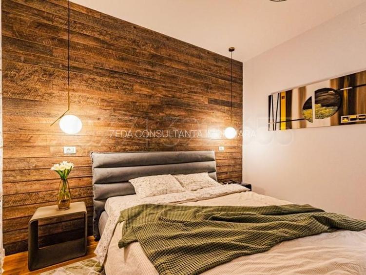 Expoxitiei Piata Presei Libere 1 Mai  Parcare - 4