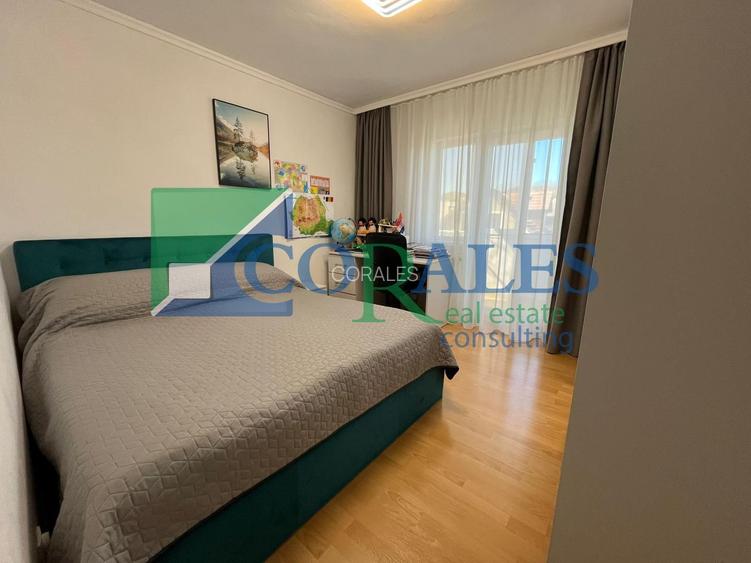 Zona Lipovei. ETAJ 2. Decomandat. 3 balcoane! - 12