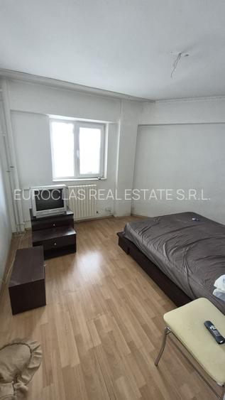 Exclusivitate!  Apartament 3 camere - Poarta 6 - 105.000 euro  (Cod E5) - 4