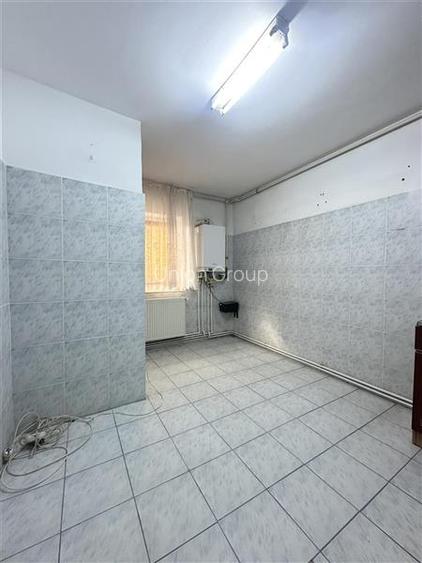 Apartament 4 Camere Decomandat, Etaj 2, Zona KM 4-5 - 5