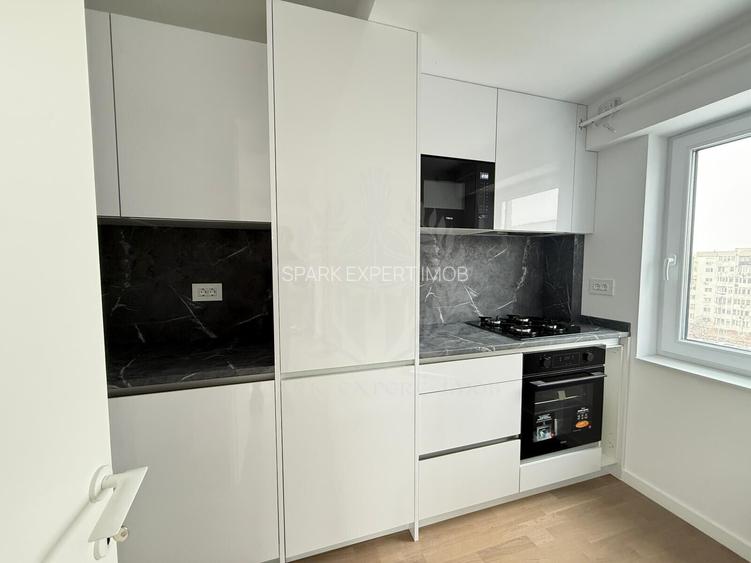 GARSONIERA // BUCEGI 12 // CENTRAL - 3