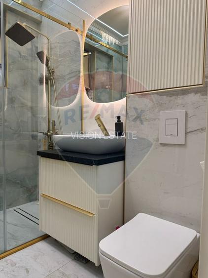 Apartament cu 3 camere de vânzare în zona Ultracentral - 10