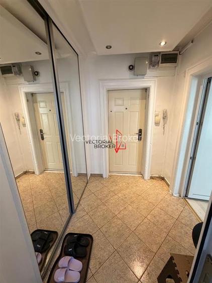 Apartamentt renovat,et.3/8 in bloc stradal Calea Mosilor Bd Carol - 9