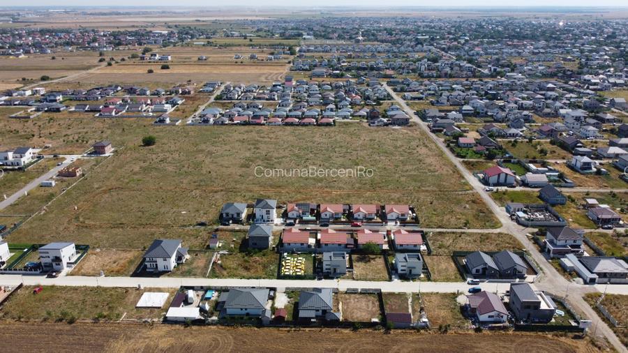 Teren Intravilan In Comuna Berceni | utilitati: curent | #UG5.1E - 9
