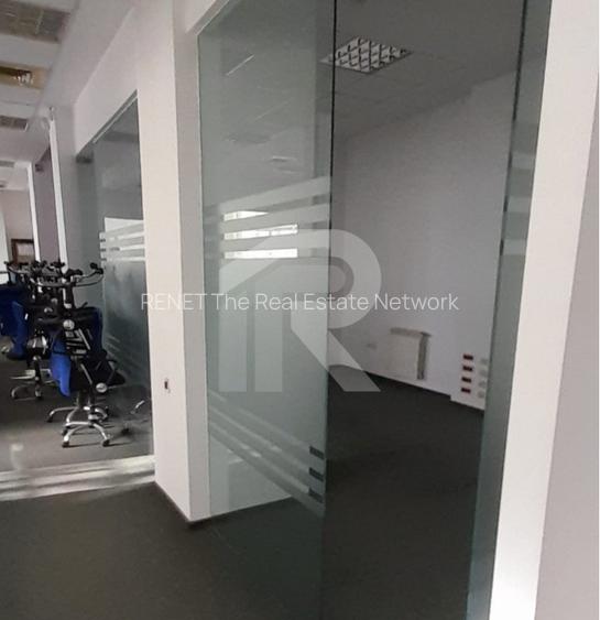 Vând Spațiu pe bd. Unirii stradal, spatiu pretabil club, bar sau clinica - 6