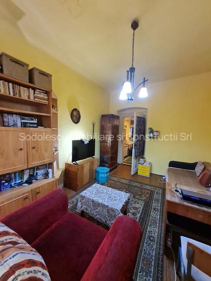 Apartament 2 camere,curte comuna/4 proprietari - 4