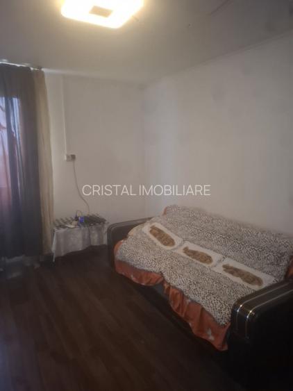 Garsonieră mobilată, etaj 2, lângă metrou Nicolae Grigorescu 250€ - 4