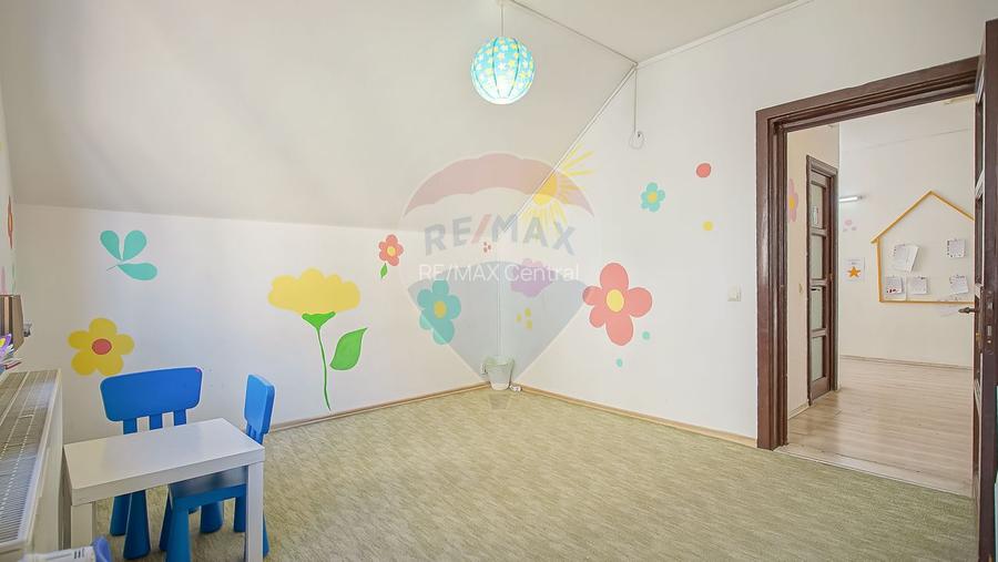 Casă / Vilă cu 9 camere de închiriat în zona Centrul Civic! - 20