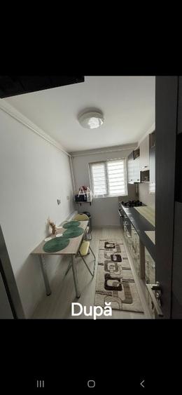 Se vinde apartament cu 2 camere si balcon . 0762638650 - 11