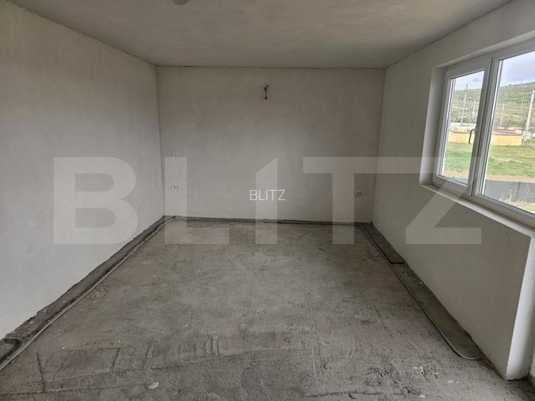 Casa la rosu/semifinisata, P+E, 139 mp utili, 523 mp teren, Bradesti - 5