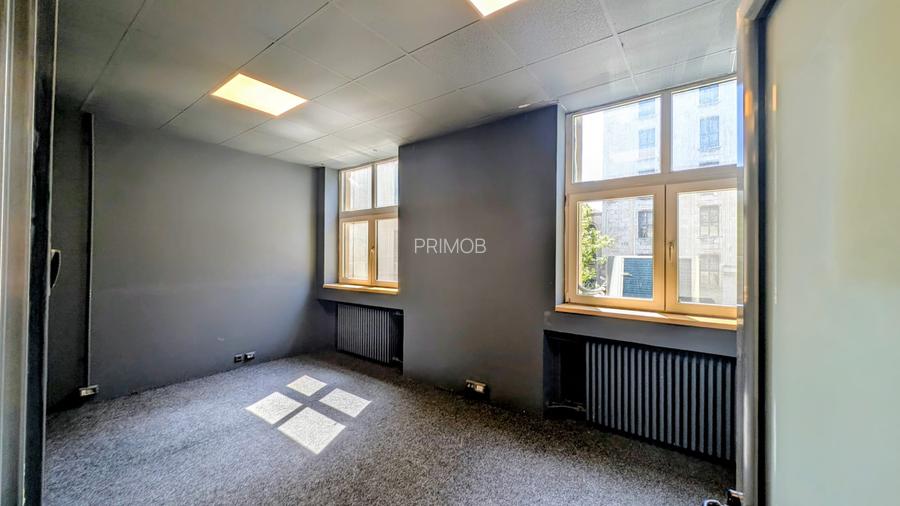 In incinta Casei Presei Libere,renovat,compartimentat,pentru birouri - 6