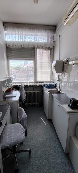Spatiu amenajat cabinet - 3