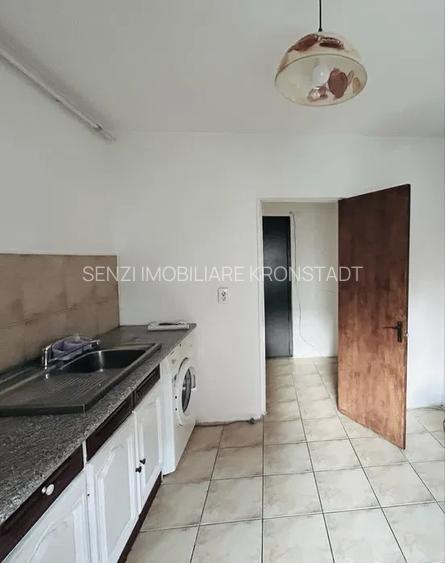 2 Camere Spitalul Judetean, liber, 110000Euro - 2