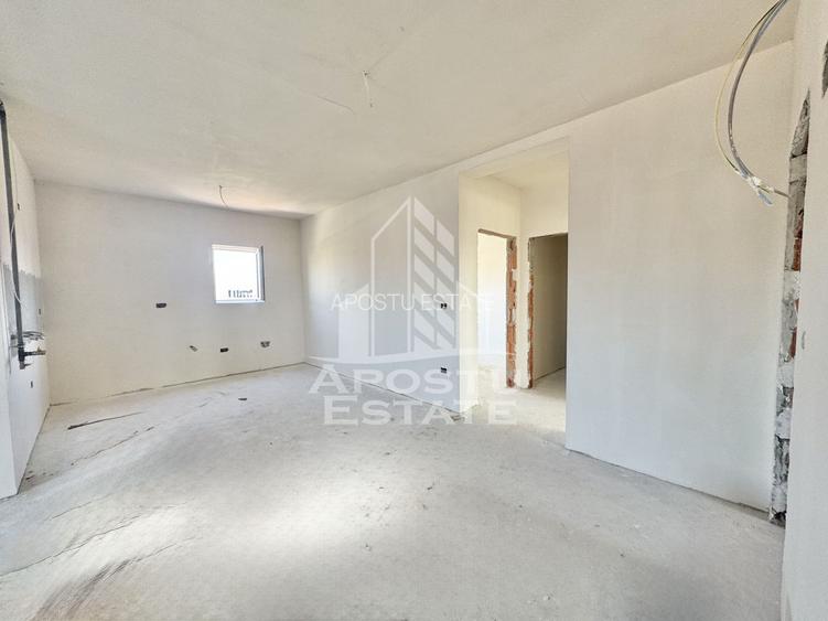 Penthouse cu 3 camere, dressing si terase de 50 mp la intrare in Giroc - 2