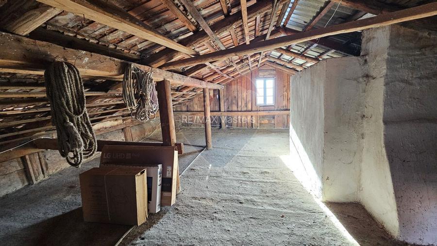 Casă / Vilă cu 3 camere de vânzare-Cacica-Suceava - 48