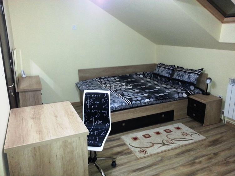 Apartament in casa triplex, parcare in curte.Semicentral pe str.Minerilor nr50B. - 9