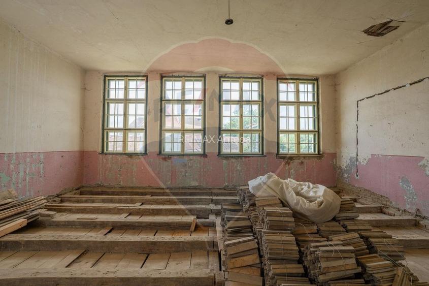 Fosta scoala saseasca semnata de Fritz Balthes - Bruiu, Sibiu - 11