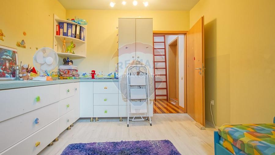 3 camere tip casă, parcare proprie, pod și magazie, Str. Lungă - 8