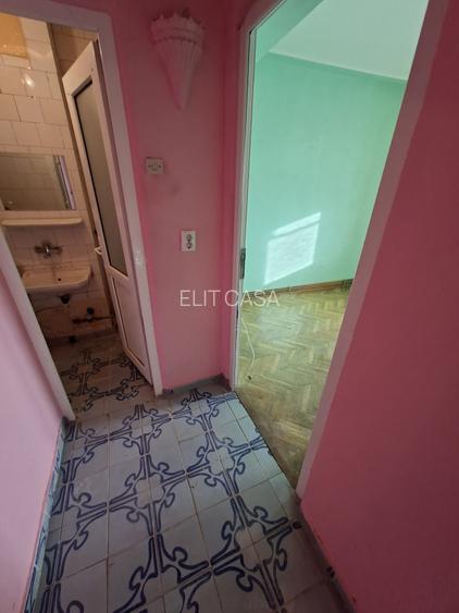Apartament cu 2 camere decomandat, etaj 3/8, zona Dacia - 7