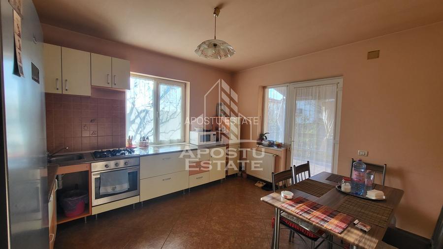 Casa individuala cu 7 camere si garaj,Dumbravita - 3