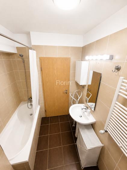 3 camere spațios și luminos | Tei – vedere deschisă către lac | Parcare inclusă - 8