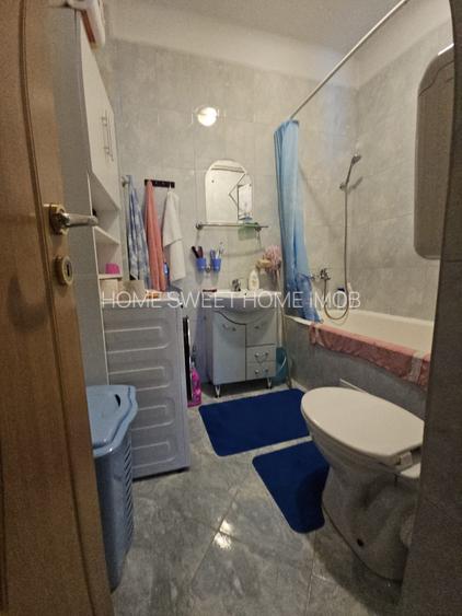 Casa cu 2 apartamente 3 cam | 140 mp | 3 Boxe +17mp | pod +45 mp | Decebal - 25