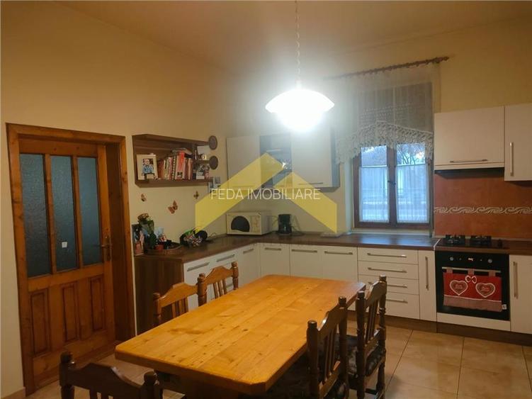 Casa de vanzare in zona Parneava - 14