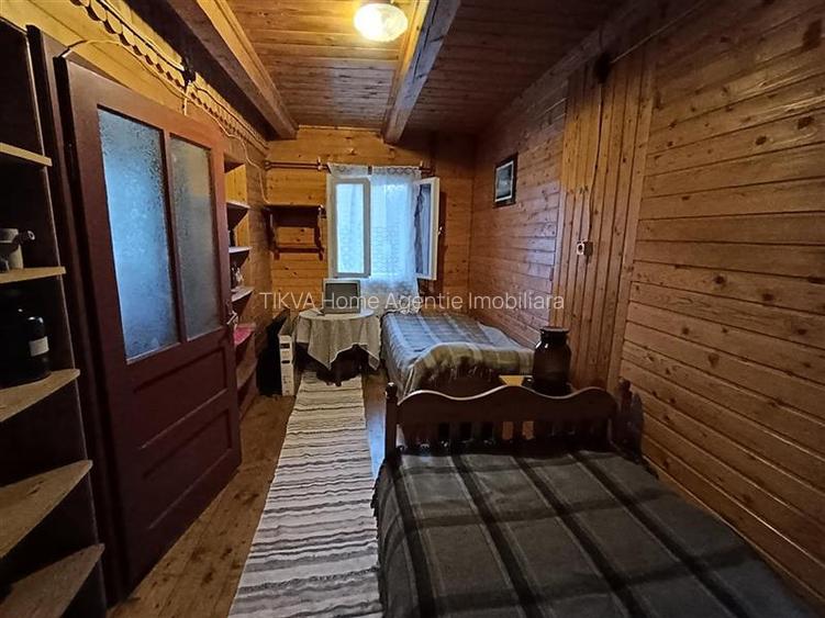 Proprietate cu 2 case (Praid, str. Regelui) - 23