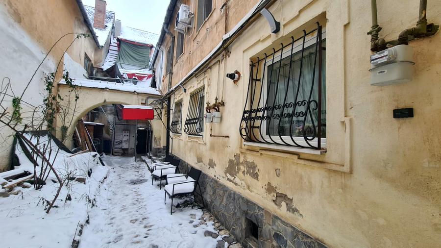 Apartament 2 camere in centrul istoric, renovat cu stil, pe strada Republicii
