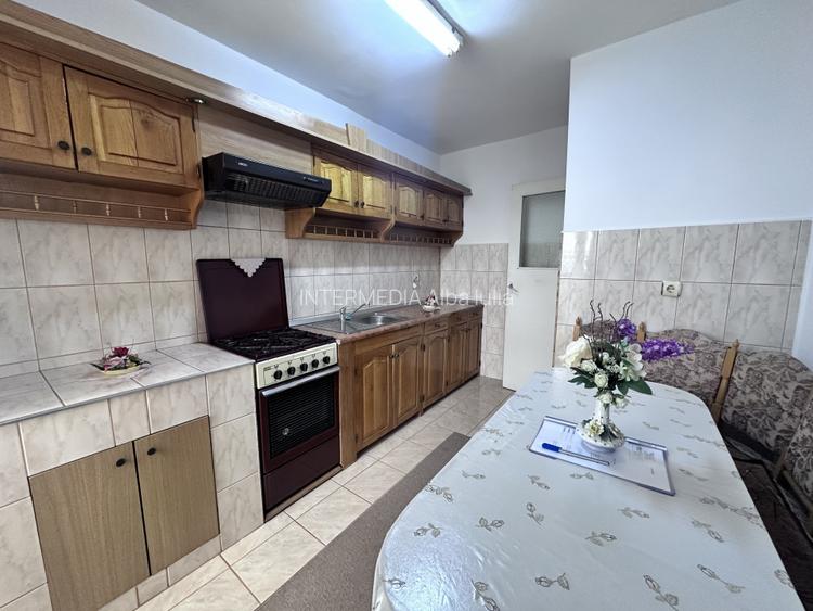 APARTAMENT 3 CAMERE I DECOMANDAT I 65 MP I MOBILAT CETATE BULEVARD - 16
