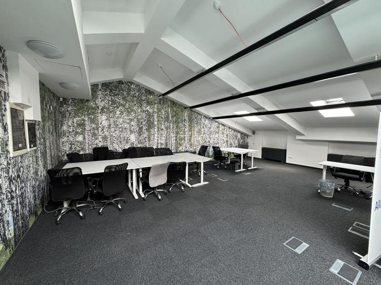 Cladire de birouri consolidata si renovata de inchiriat in *Centrul Vechi* - 35