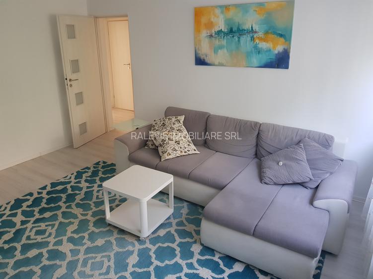 Apartament 3 camere, et 2/10, parcare, Unirii, Scoala 79, 700 euro - 2